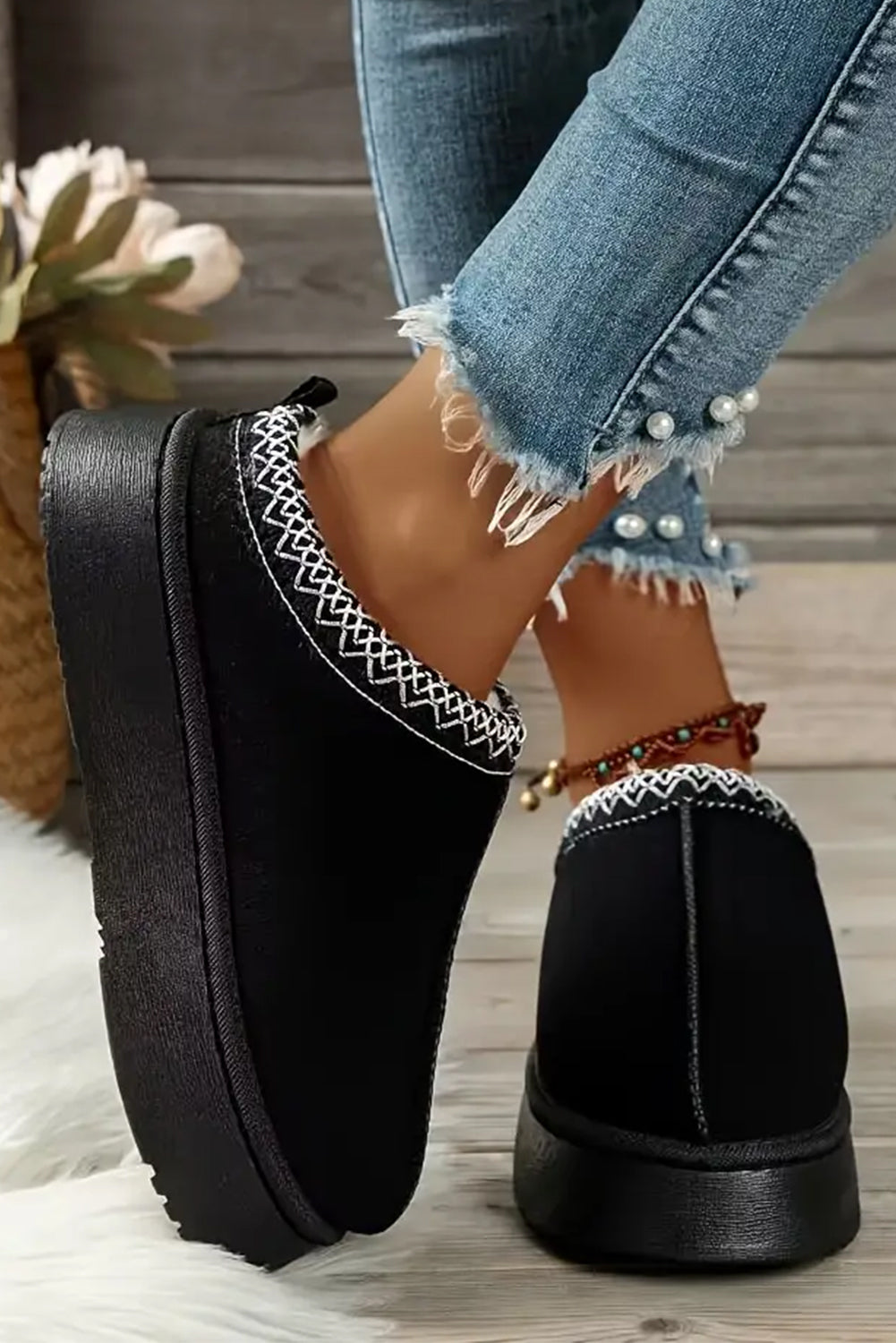 Sage Green Faux Suede Embroidered Detail Plush Lined Platform Slippers